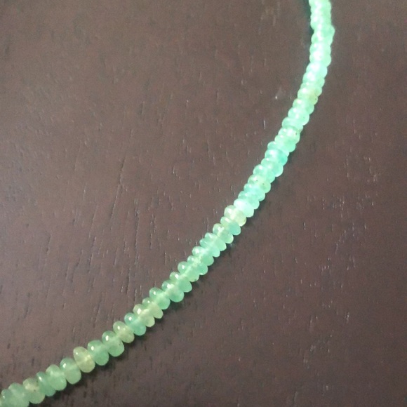 S.S. Beaded emerald necklace - Picture 3 of 5